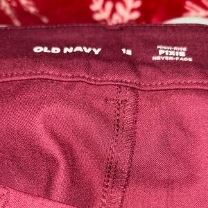 Old Navy Maroon Pixie Pants